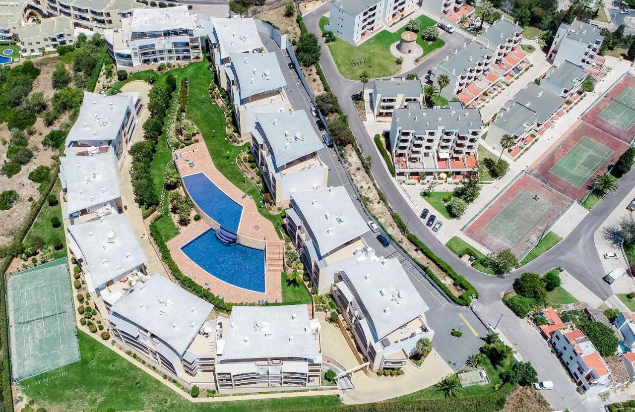 Bnb Homes Ocean View Apartment With Relax Terrace, 2 Swimming Pools & Tennis Court Albufeira Eksteriør billede