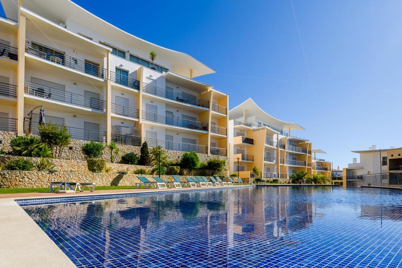 Bnb Homes Ocean View Apartment With Relax Terrace, 2 Swimming Pools & Tennis Court Albufeira Eksteriør billede