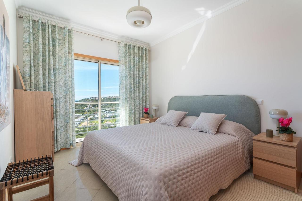 Bnb Homes Ocean View Apartment With Relax Terrace, 2 Swimming Pools & Tennis Court Albufeira Eksteriør billede