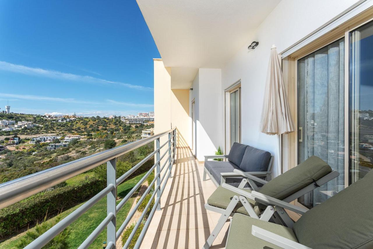 Bnb Homes Ocean View Apartment With Relax Terrace, 2 Swimming Pools & Tennis Court Albufeira Eksteriør billede