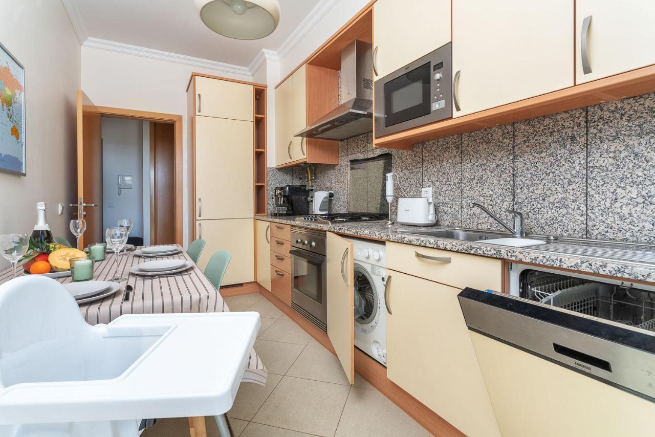 Bnb Homes Ocean View Apartment With Relax Terrace, 2 Swimming Pools & Tennis Court Albufeira Eksteriør billede