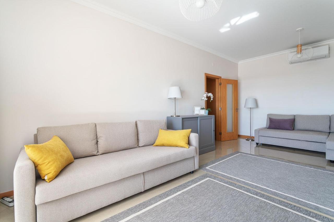 Bnb Homes Ocean View Apartment With Relax Terrace, 2 Swimming Pools & Tennis Court Albufeira Eksteriør billede